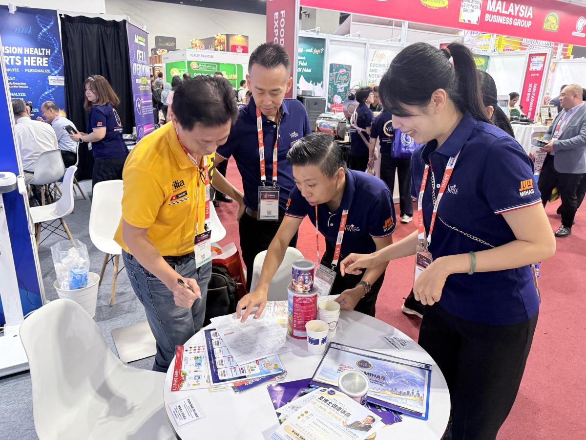 2026馬來西亞清真展 Day2,展場夥伴收穫滿滿,Total Swiss 正在走進馬來人、印度裔與非洲族群圖細胞營養之4