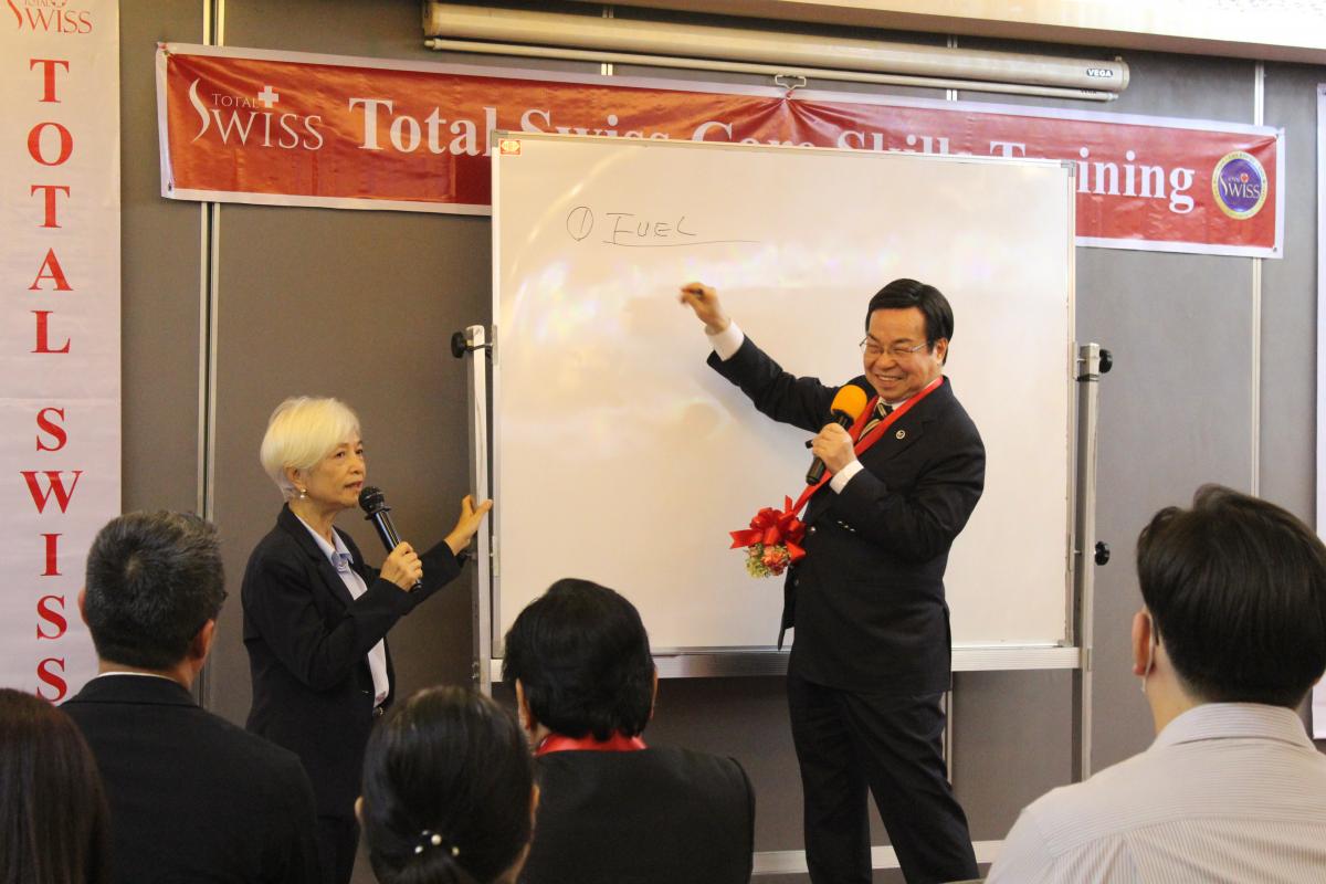 Total Swiss菲律賓市場勢不可擋,王博士親赴一線鼓舞士氣,引領夥伴傳遞健康、收獲財富圖細胞營養之13