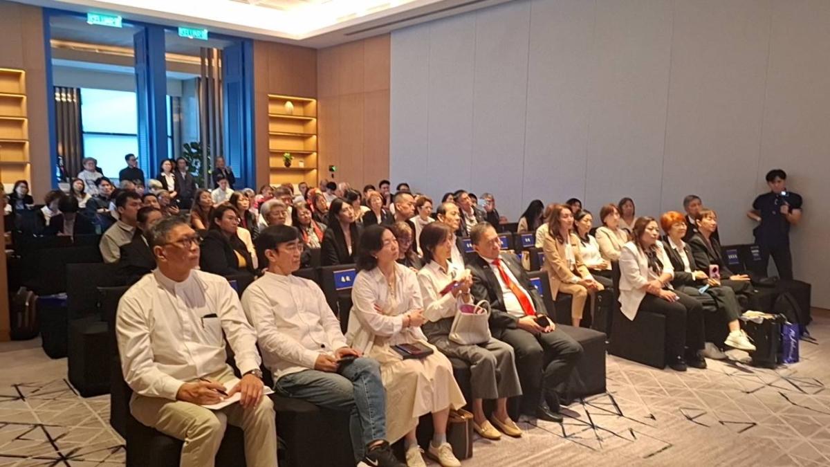 2026馬來西亞清真展健康講座,王博士回顧Total Swiss十七年的事業思維與擘劃未來佈局圖細胞營養之3