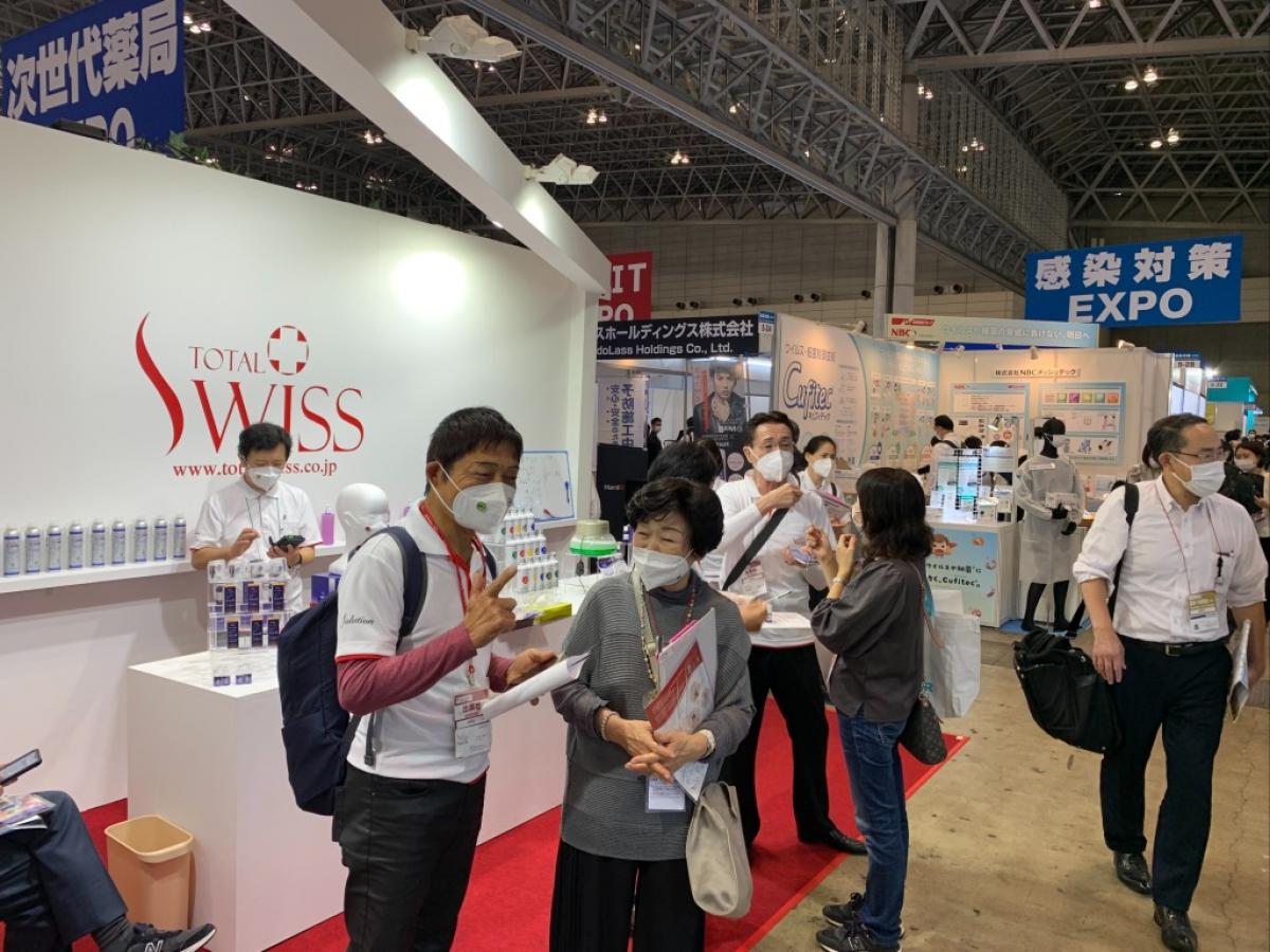 東京醫療護理綜合展覽 Day2， TBS來助陣，名記者來採訪 Total Swiss品牌印象迅速加溫圖細胞營養之3