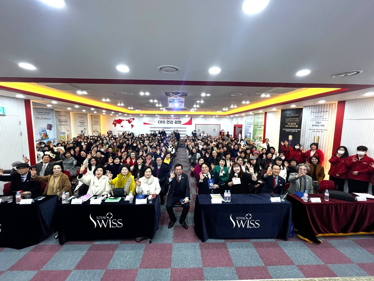 王博士繼續耕耘Total Swiss 八馬公司韓國市場，健康講座引領夥伴守護健康，宣告新總部即將進駐法國大使館